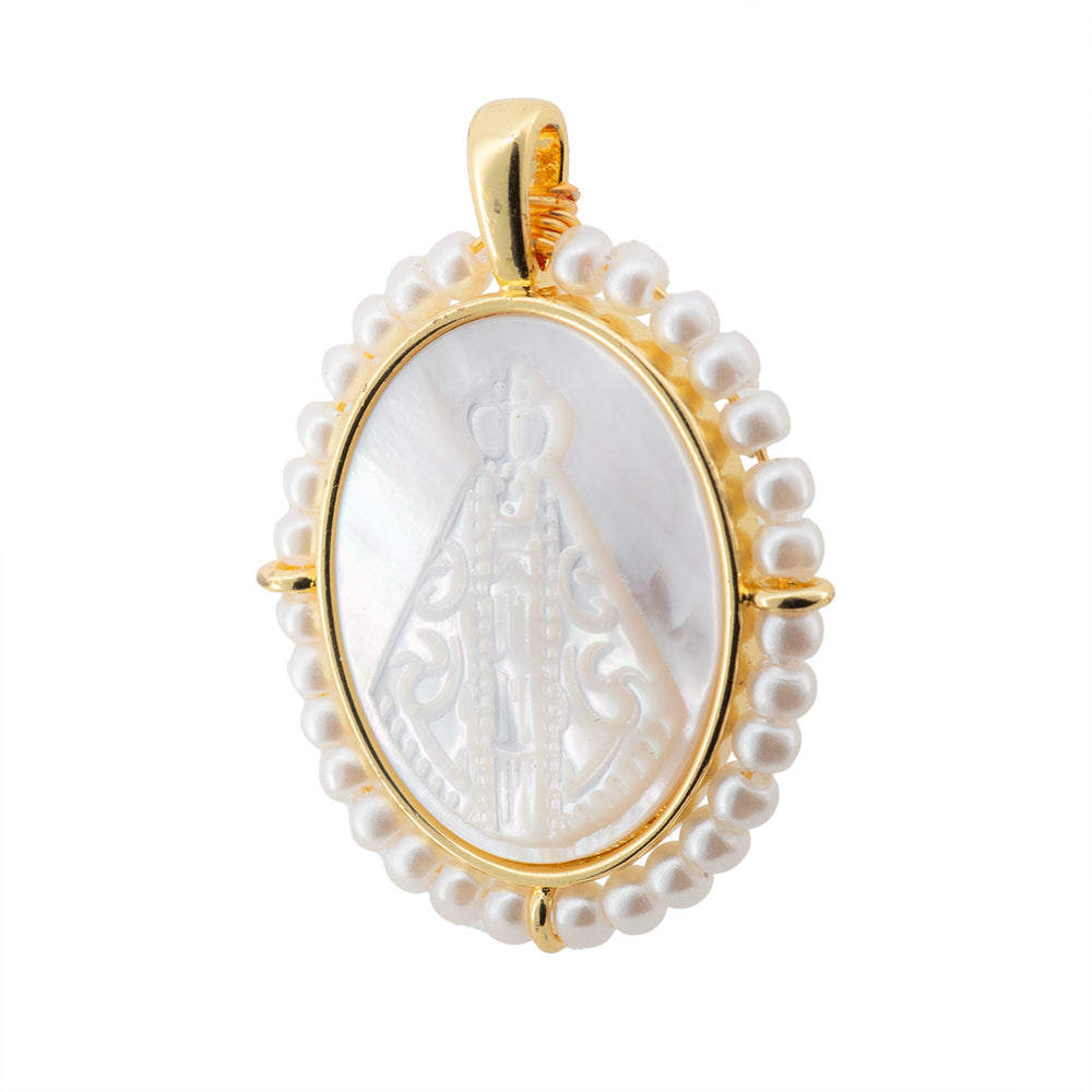 Dije Virgen con Madre Perla y Perla Alrededor 31.5x23mm Dorado