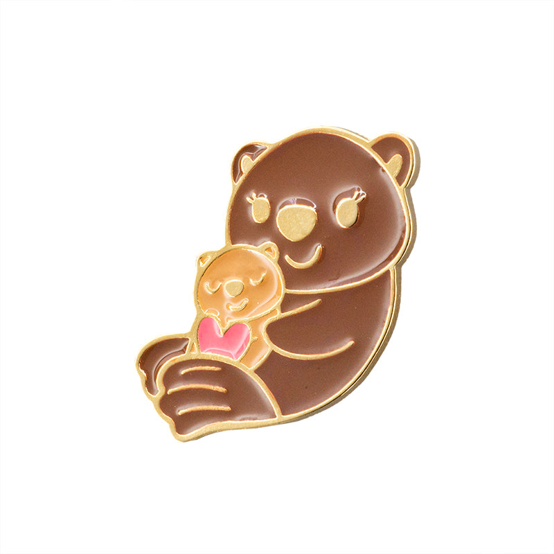 Pin Mamá Nutria con Resina 25.3x26mm Dorado